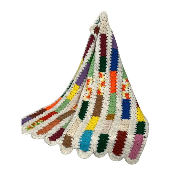 Vtg Crochet Afghan Lap Throw Bright Multi Boho Scalloped Edge Hand Made 23x37 - Picture 2 of 9